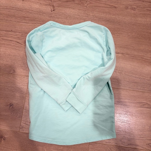 Crown & Ivy girls' light blue long-sleeve T-shirt with "FRI YAY" Small - Picture 4 of 5